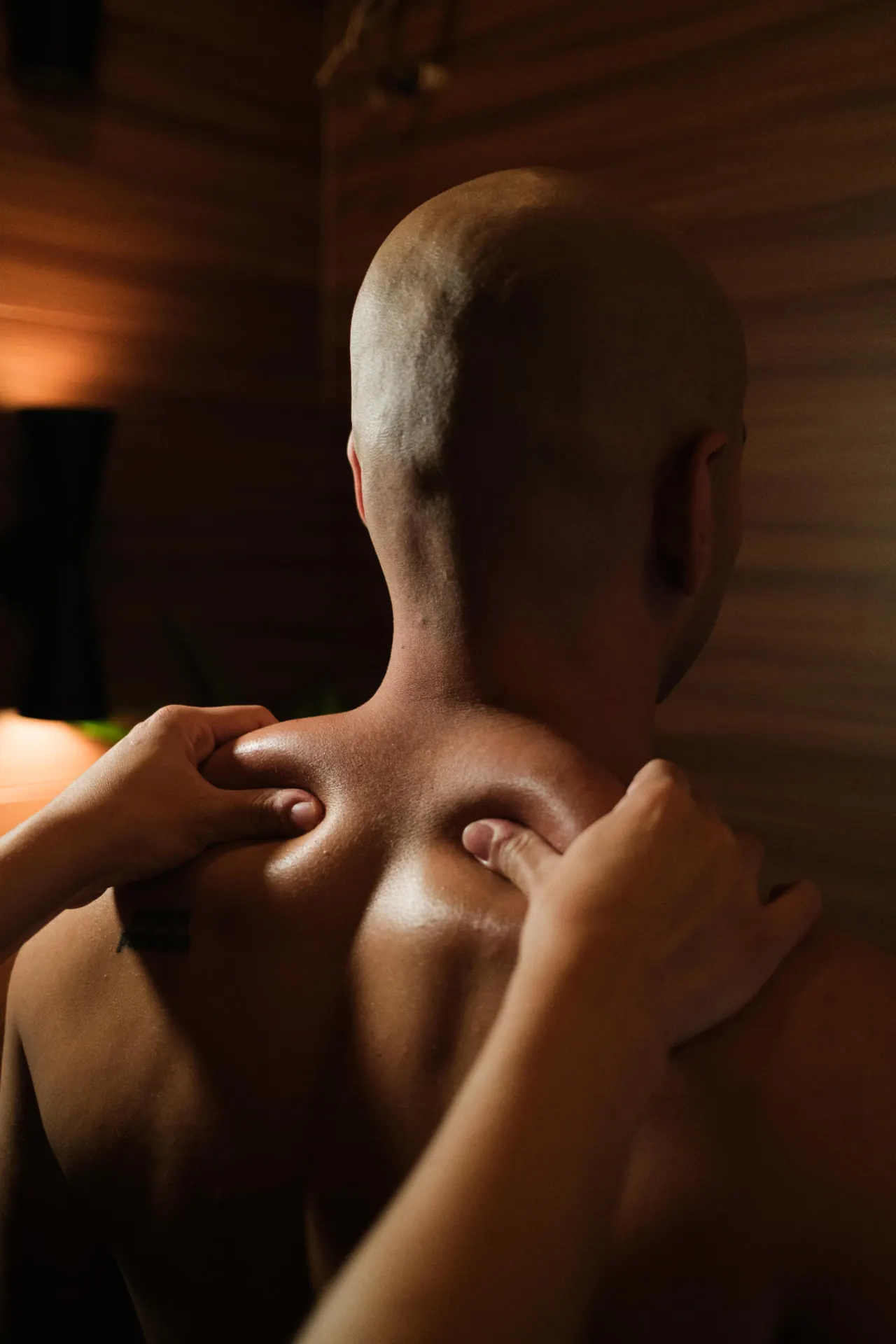 Therapist giving an Element Massage in a private treatment room